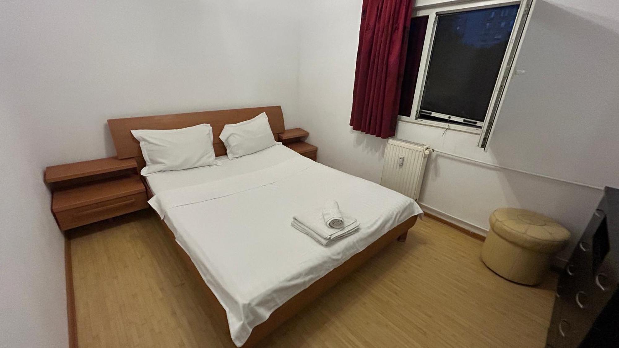 Sleep & Go Parcare Gratuita Self Check-In Lägenhet Bukarest Exteriör bild